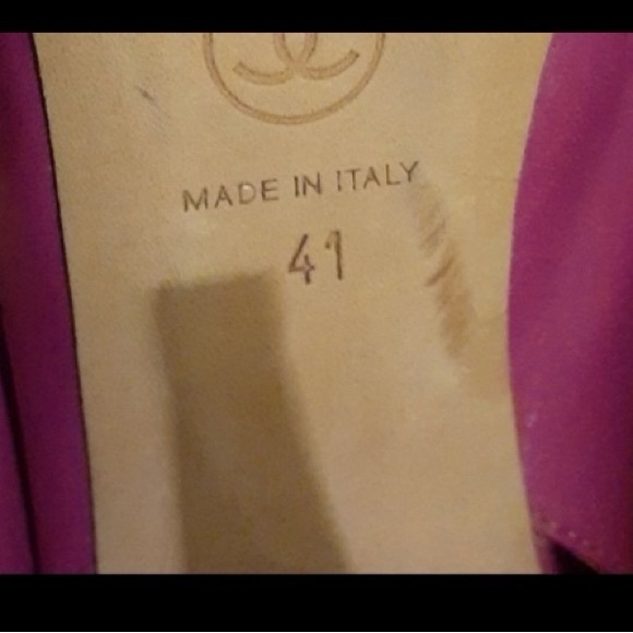 💕 Authentic Chanel Slingbacks 💕 - Picture 7 of 11